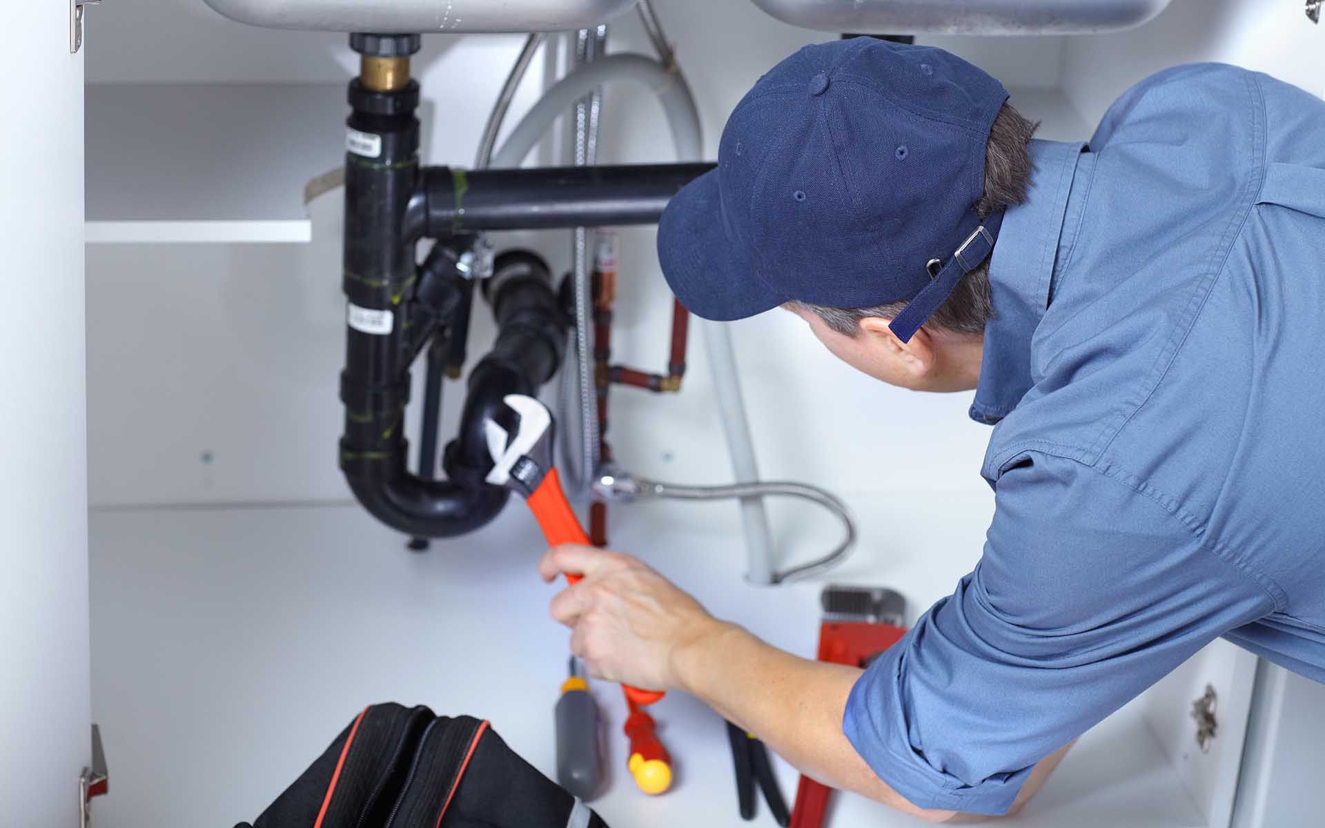 Klozet Tıkanıklıkları Neden Olur ve Nasıl Açılır?